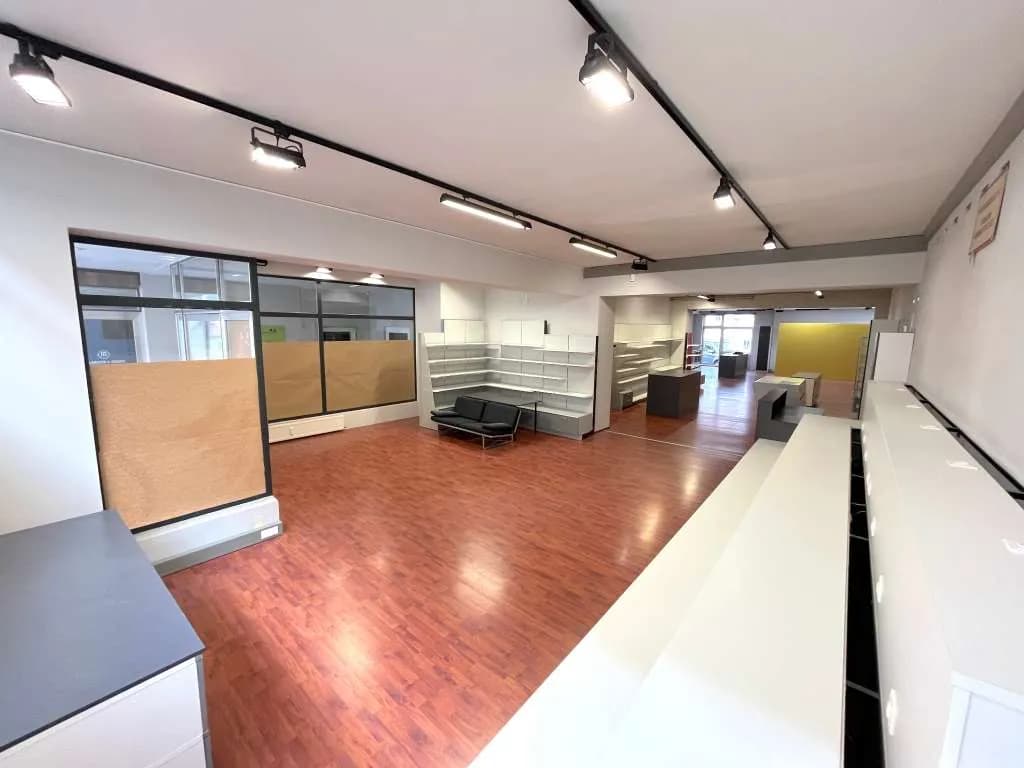 Gewerbeimmobilie mieten in Gmünd – 170 m², € 954