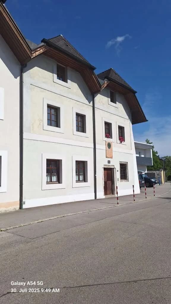 2-Zimmer-Wohnung mieten in Wels – 80 m², € 973