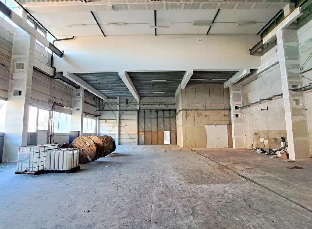 Gewerbeimmobilie mieten in Wien – 1 228 m², € 11 – Bild 15 von 15