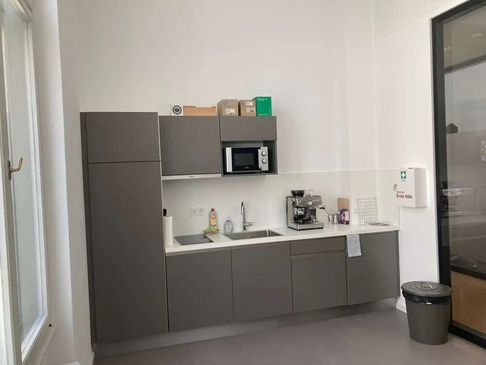 Gewerbeimmobilie mieten in Wien – 90 m², € 2.500 – Bild 11 von 15