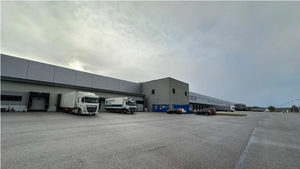 Gewerbeimmobilie mieten in Melk – 9 270 m² – Bild 2 von 11