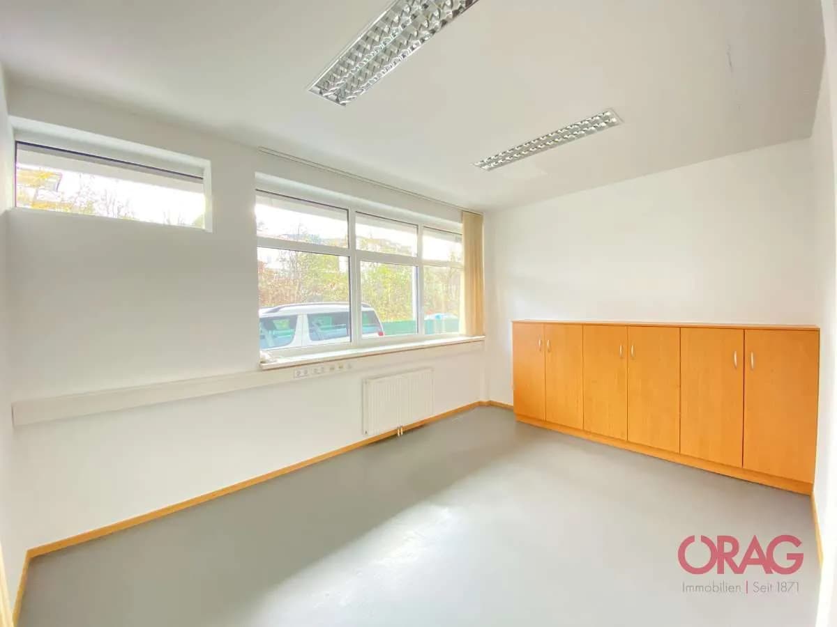 Gewerbeimmobilie mieten in Salzburg-Umgebung – 225 m², € 3.300 – Bild 2 von 21