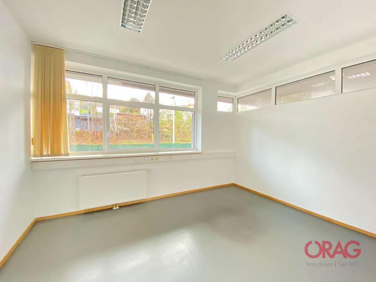 Gewerbeimmobilie mieten in Salzburg-Umgebung – 225 m², € 3.300 – Bild 3 von 21