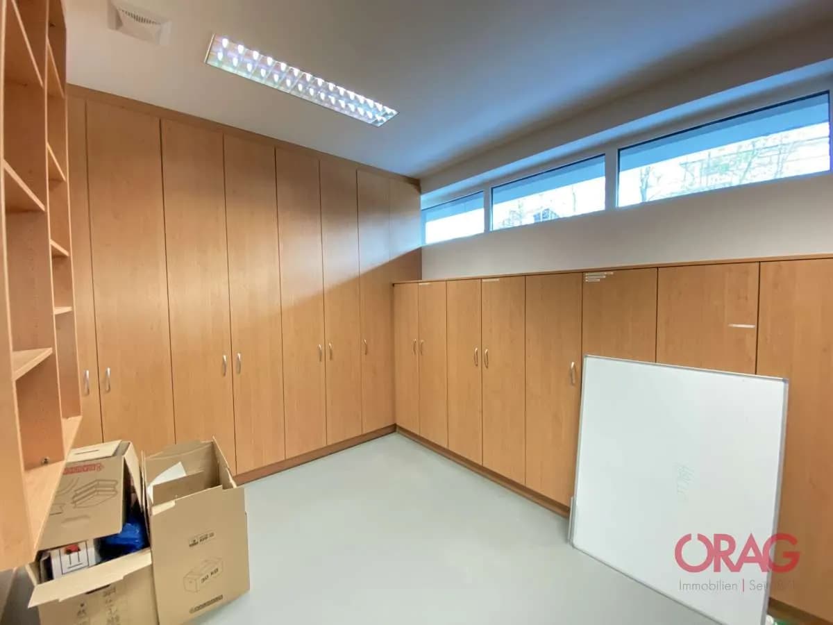 Gewerbeimmobilie mieten in Salzburg-Umgebung – 225 m², € 3.300 – Bild 12 von 21