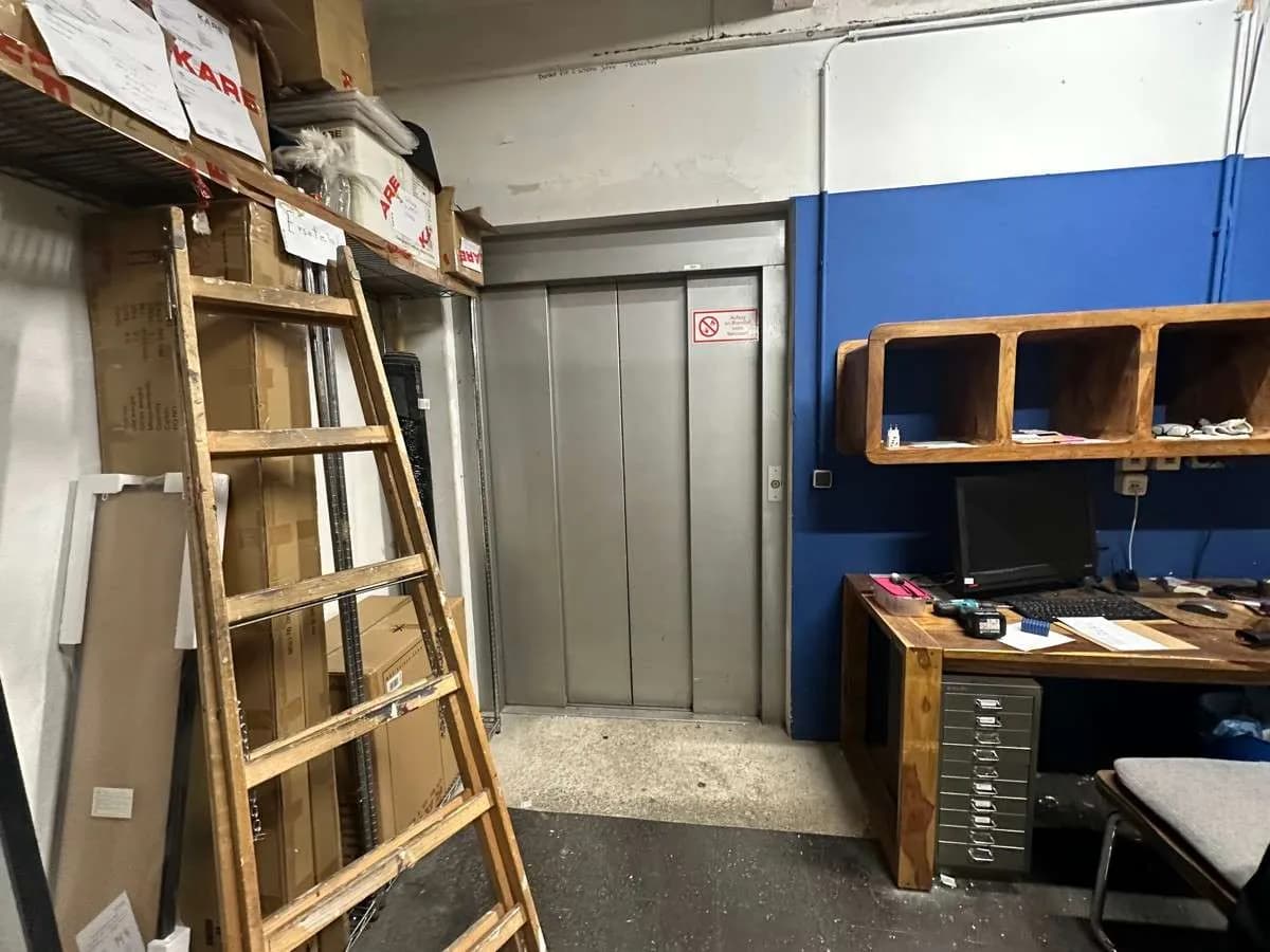 Gewerbeimmobilie mieten in Wien – 1 602 m², € 37.455 – Bild 21 von 24