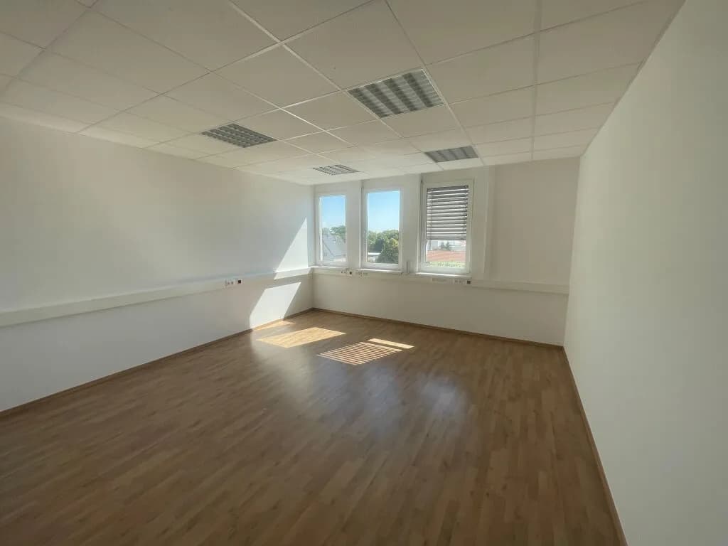 3-Zimmer-Gewerbeimmobilie mieten in Mödling – 108 m², € 1.380 – Bild 5 von 8