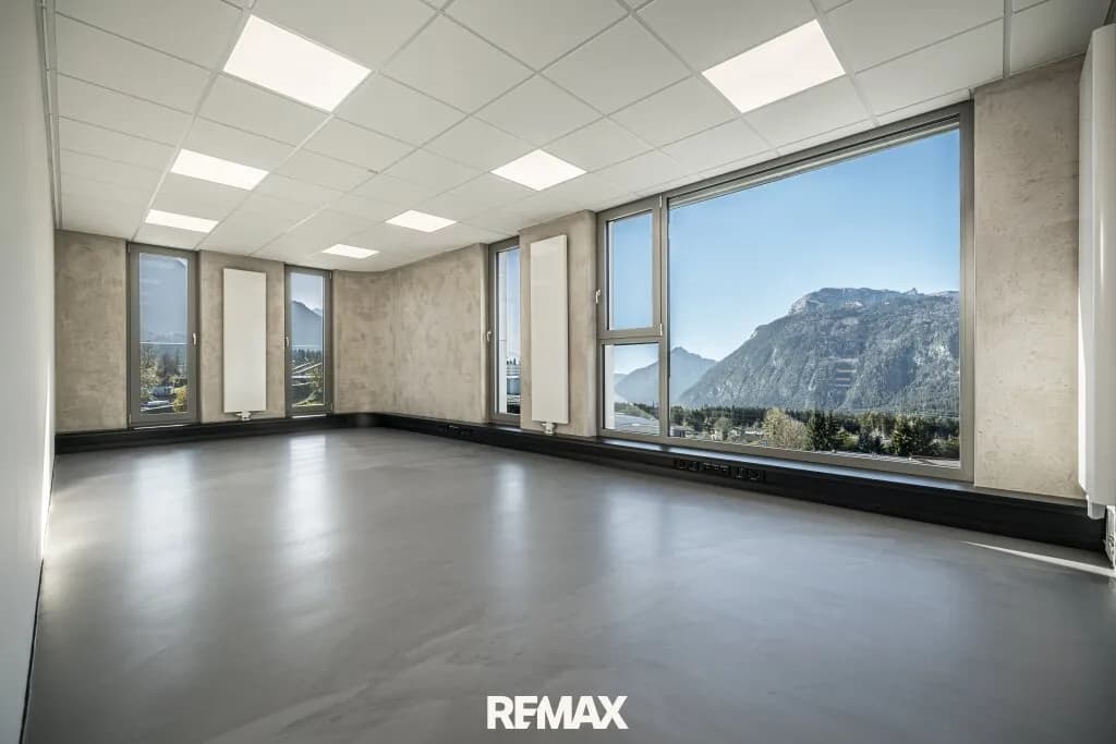 Gewerbeimmobilie mieten in Kufstein – 230 m², € 2.994