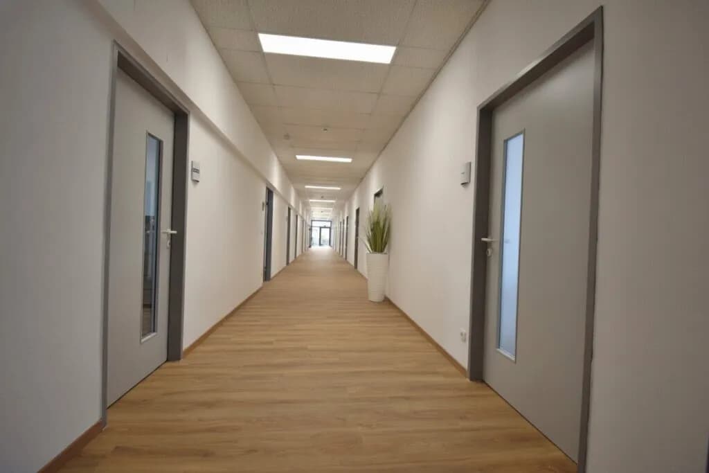 Gewerbeimmobilie mieten in Linz Land – 19 m², € 336 – Bild 2 von 4