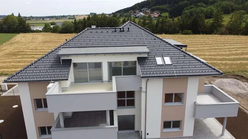 5-Zimmer-Wohnung kaufen in Vöcklabruck – 156 m², € 799.000 – Bild 2 von 6
