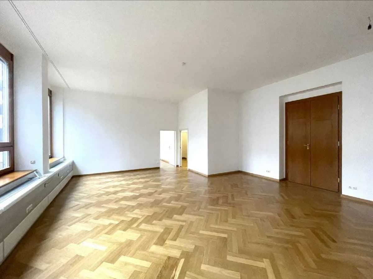 3-Zimmer-Gewerbeimmobilie mieten in Wien – 124 m², € 3.006 – Bild 2 von 11