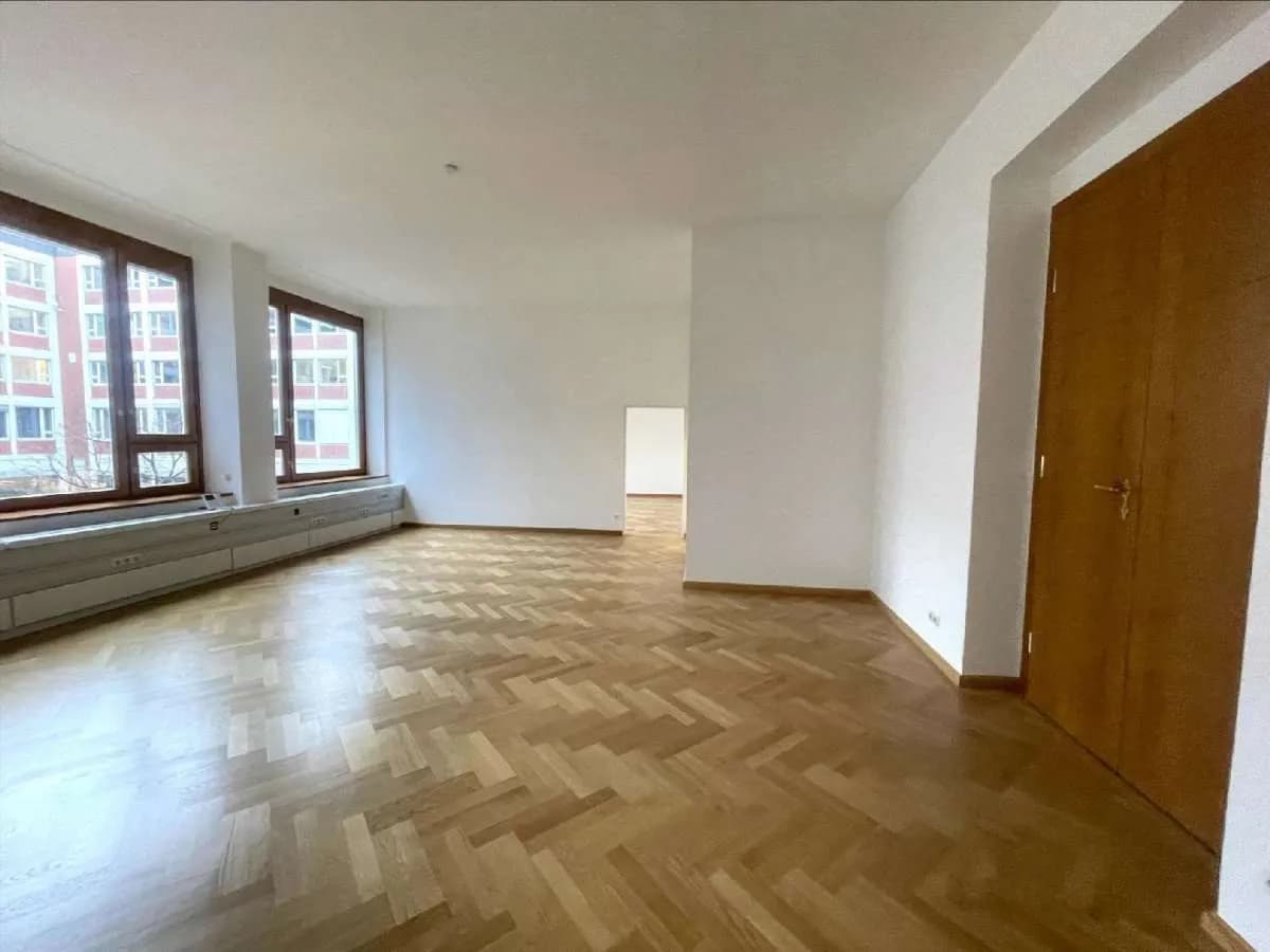 3-Zimmer-Gewerbeimmobilie mieten in Wien – 124 m², € 3.006 – Bild 3 von 11