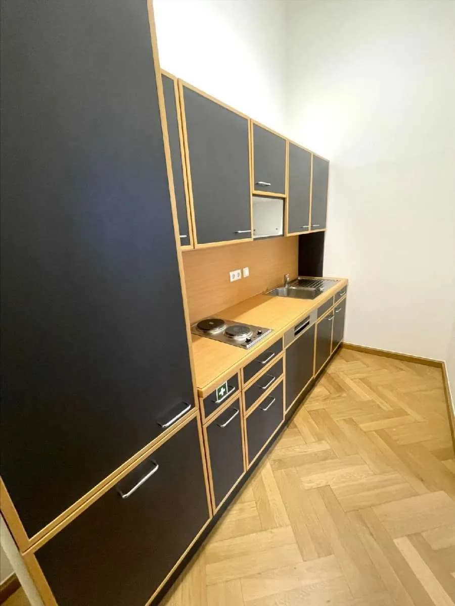 3-Zimmer-Gewerbeimmobilie mieten in Wien – 124 m², € 3.006 – Bild 7 von 11