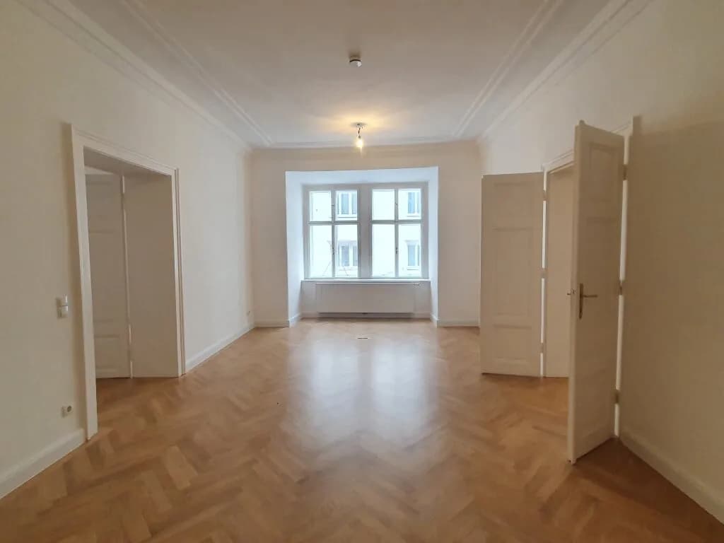 Gewerbeimmobilie mieten in Wien – 204 m², € 4.183