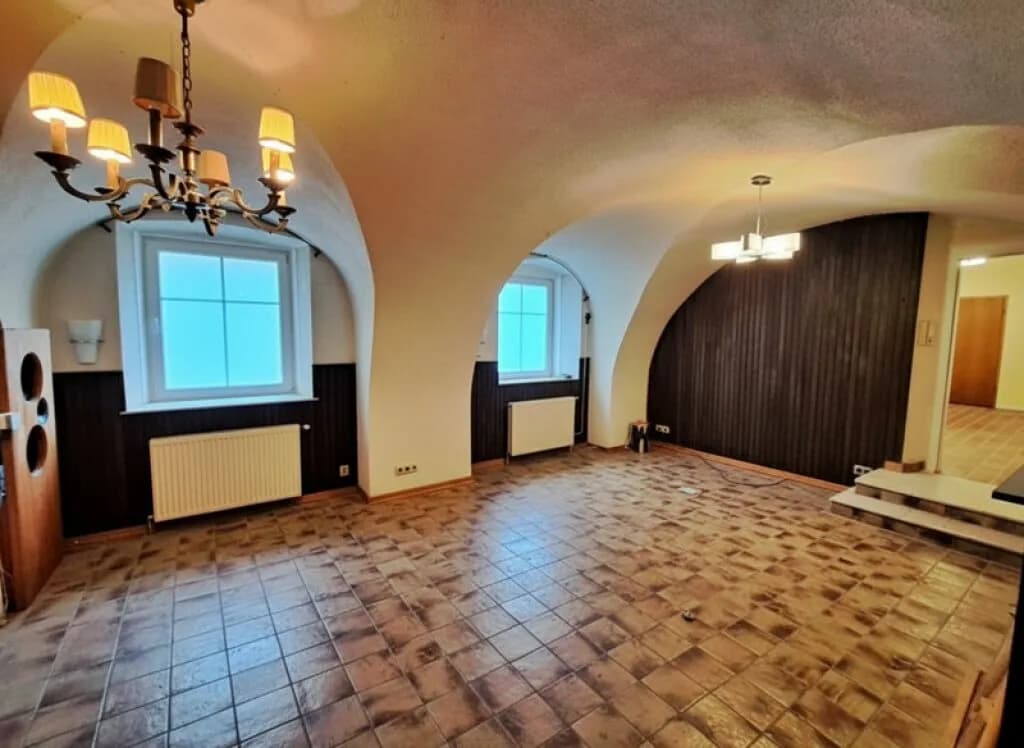 8-Zimmer-Immobilie kaufen in Baden – 354,82 m², € 930.000 – Bild 2 von 50