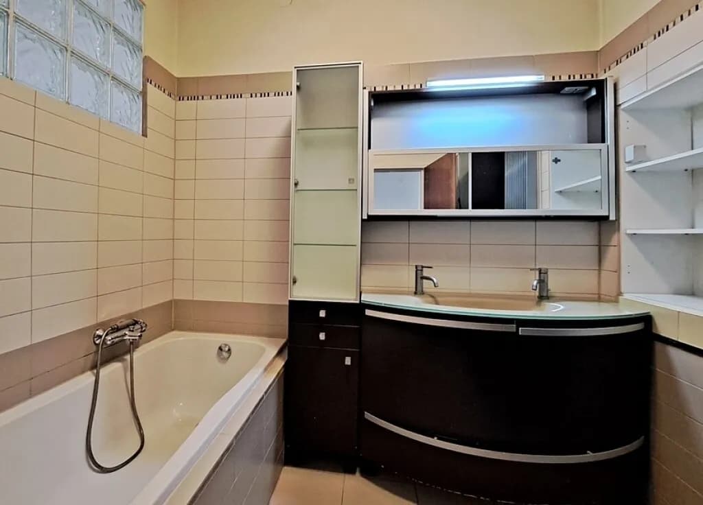 8-Zimmer-Immobilie kaufen in Baden – 354,82 m², € 930.000 – Bild 38 von 50