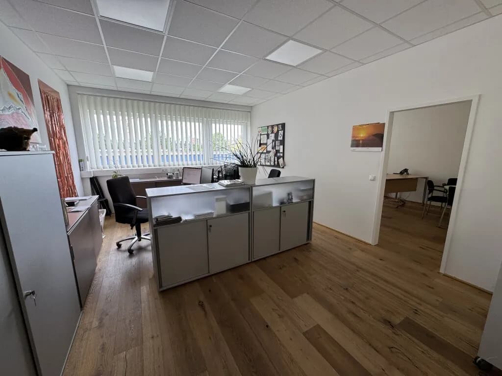 6-Zimmer-Gewerbeimmobilie mieten in Linz – 808 m², € 11.487 – Bild 4 von 23