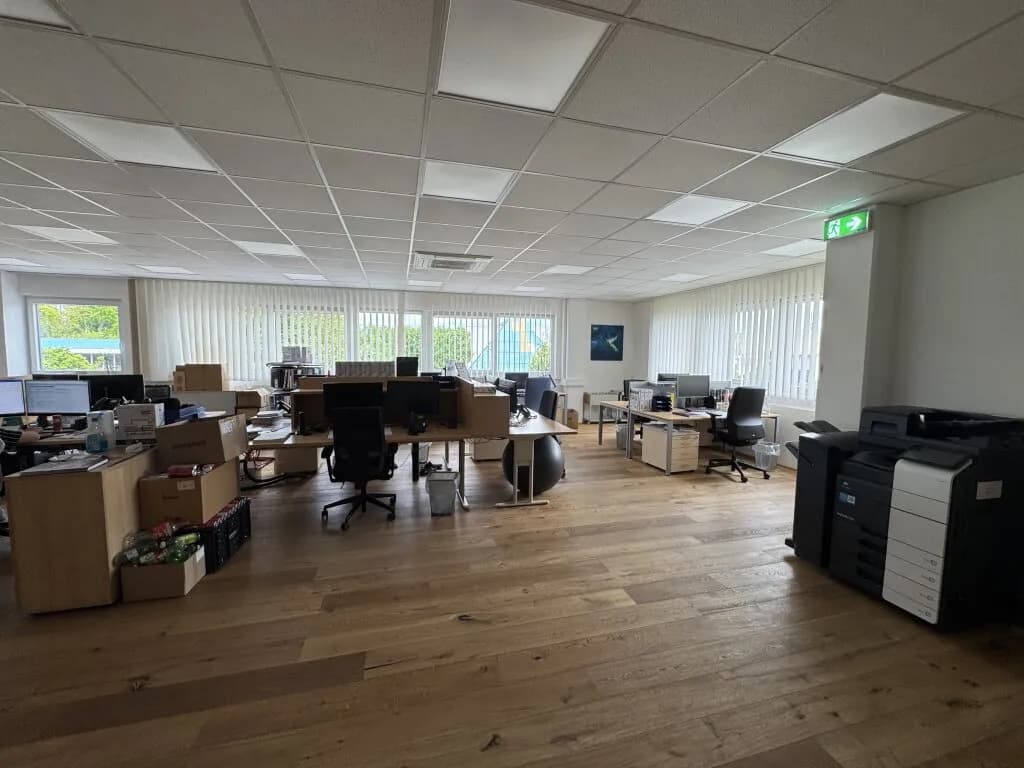 6-Zimmer-Gewerbeimmobilie mieten in Linz – 808 m², € 11.487 – Bild 9 von 23