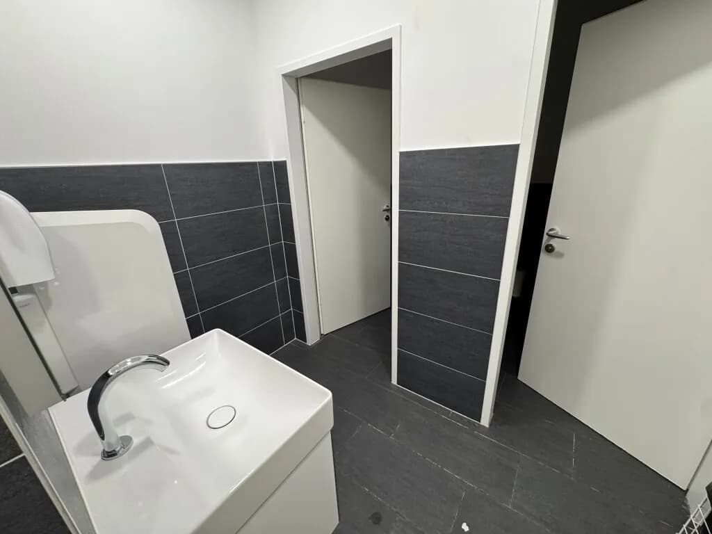 6-Zimmer-Gewerbeimmobilie mieten in Linz – 808 m², € 11.487 – Bild 15 von 23
