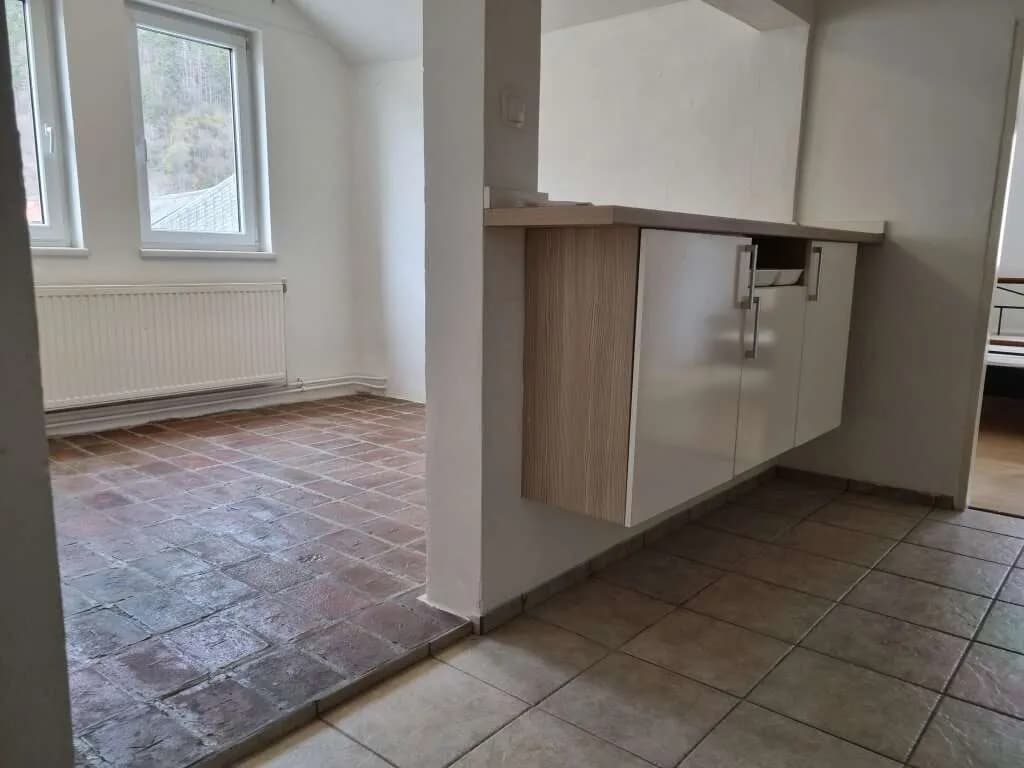 2-Zimmer-Wohnung kaufen in Neunkirchen – 83,65 m², € 98.000 – Bild 6 von 18