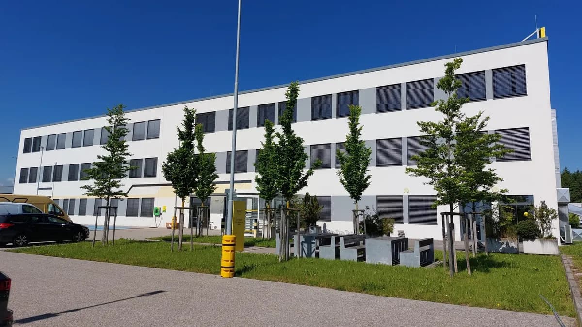 Gewerbeimmobilie mieten in Linz Land – 445 m², € 5.113 – Bild 2 von 5