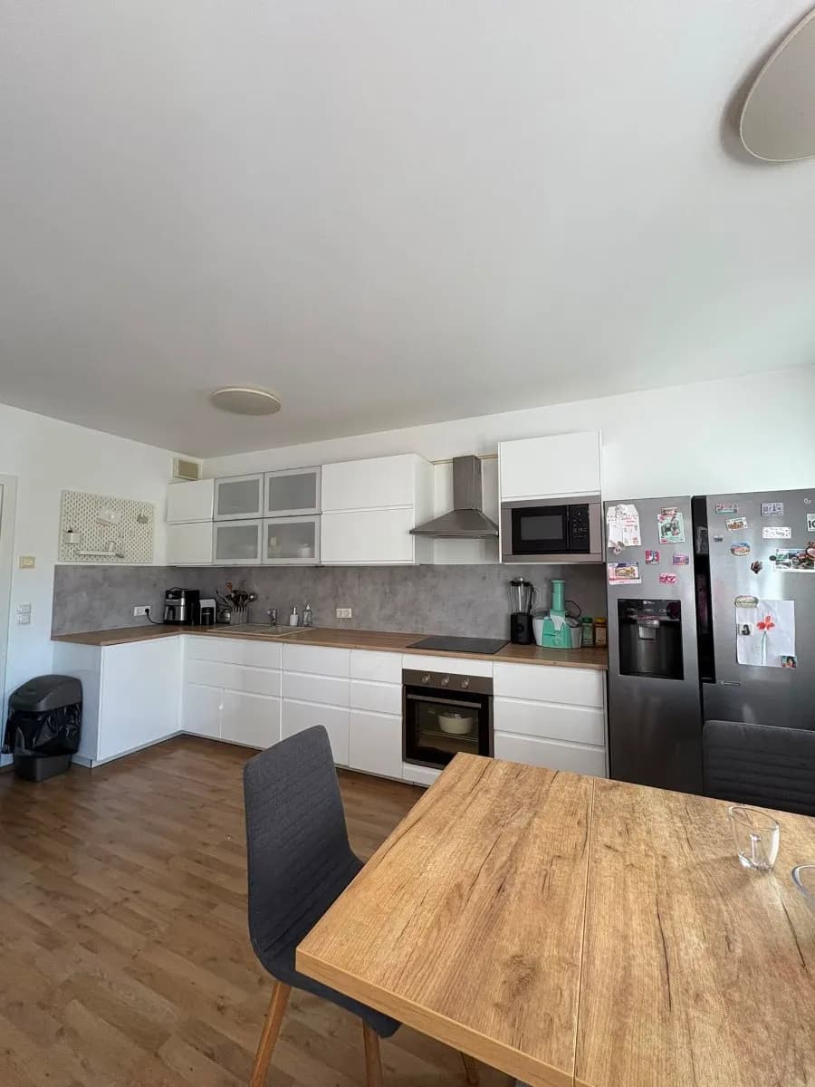 4-Zimmer-Wohnung mieten in Wiener Neustadt – 90 m², € 1.095