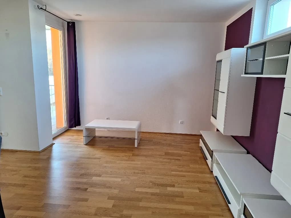 3-Zimmer-Wohnung mieten in Vöcklabruck – 78 m², € 1.000 – Bild 2 von 11