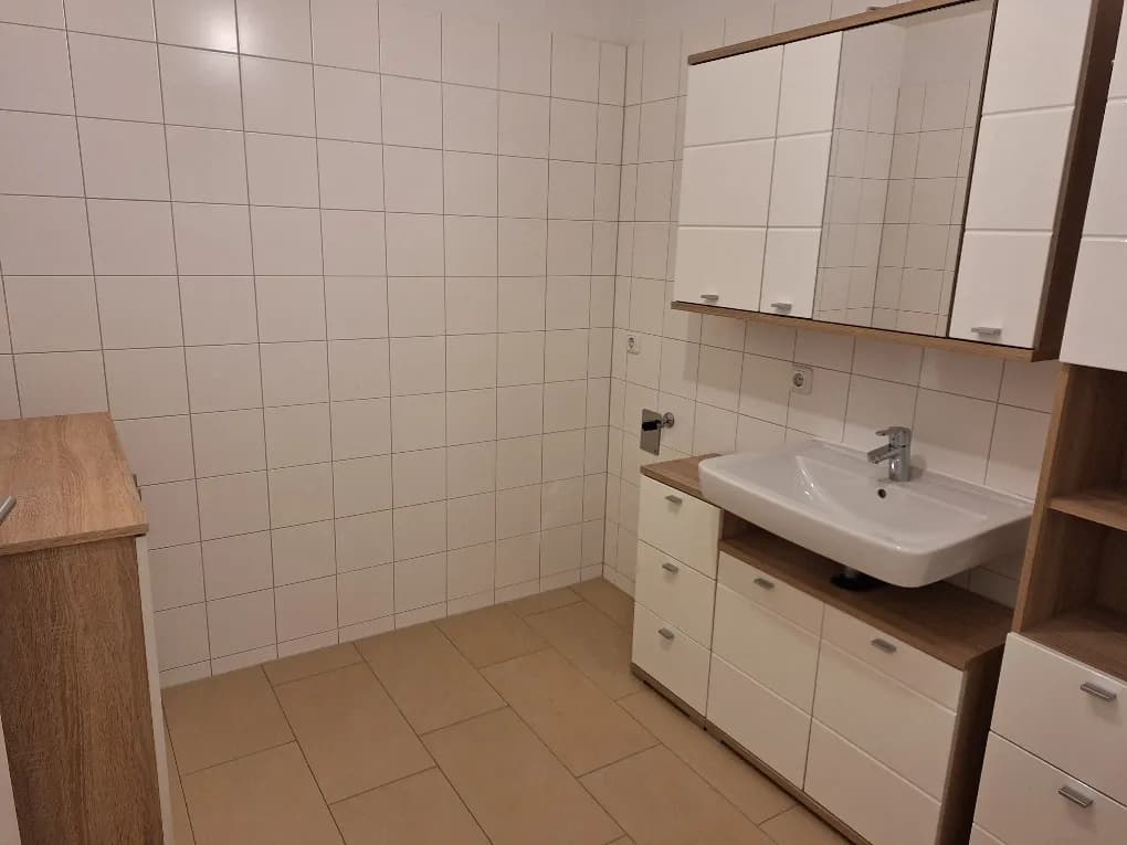 3-Zimmer-Wohnung mieten in Vöcklabruck – 78 m², € 1.000 – Bild 6 von 11