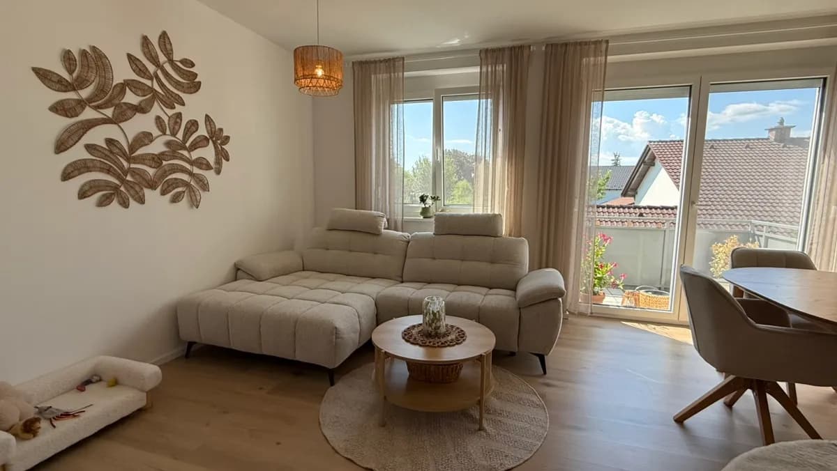 2-Zimmer-Wohnung mieten in Neunkirchen – 53 m², € 852
