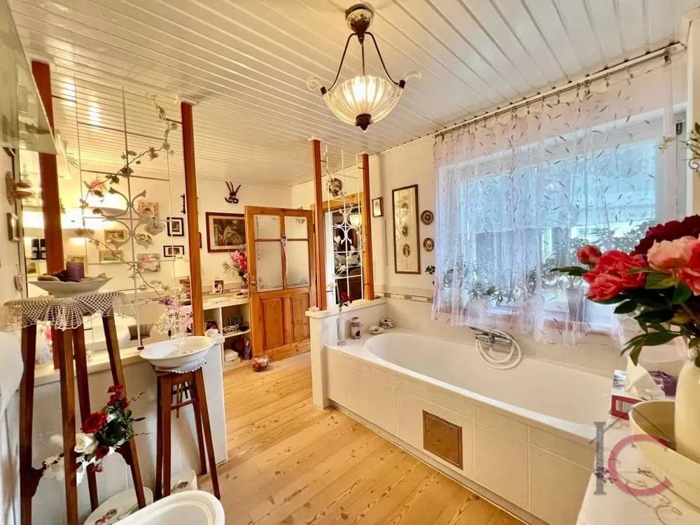 10-Zimmer-Gewerbeimmobilie kaufen in Feldkirchen – 219 m², € 438.000 – Bild 14 von 32