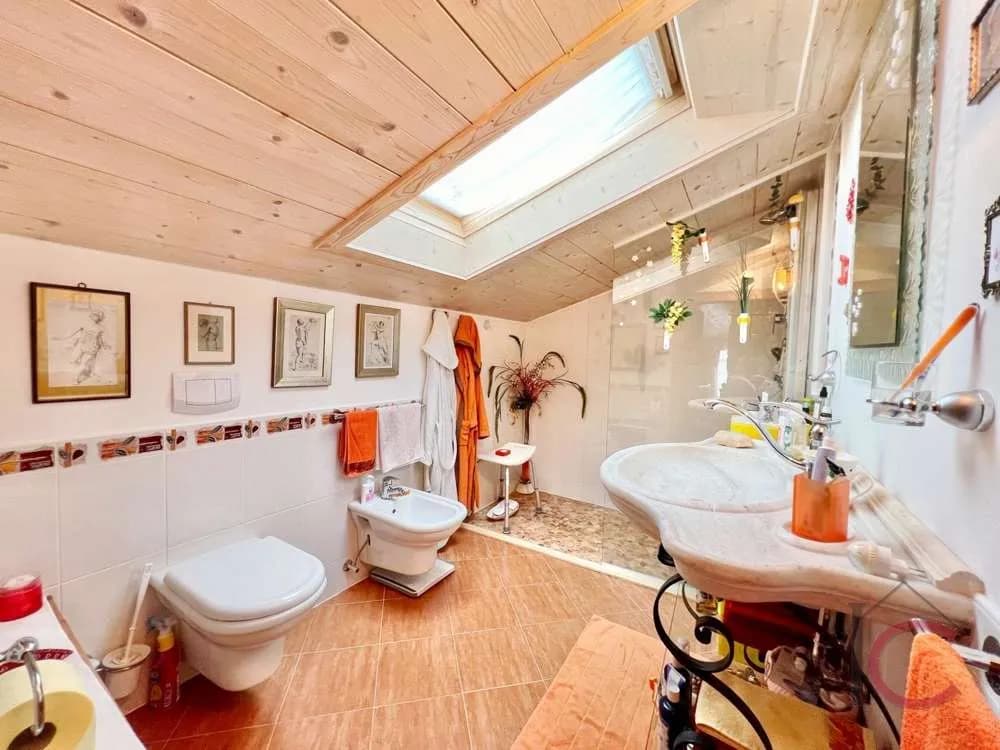 10-Zimmer-Gewerbeimmobilie kaufen in Feldkirchen – 219 m², € 438.000 – Bild 24 von 32