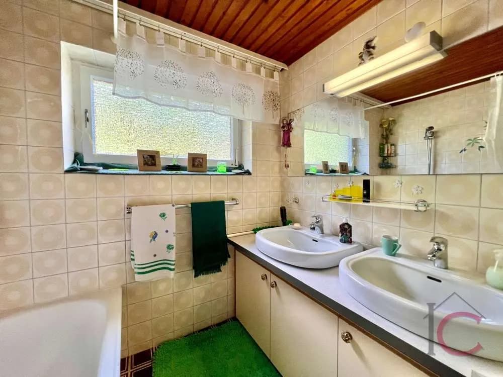 10-Zimmer-Gewerbeimmobilie kaufen in Feldkirchen – 219 m², € 438.000 – Bild 32 von 32