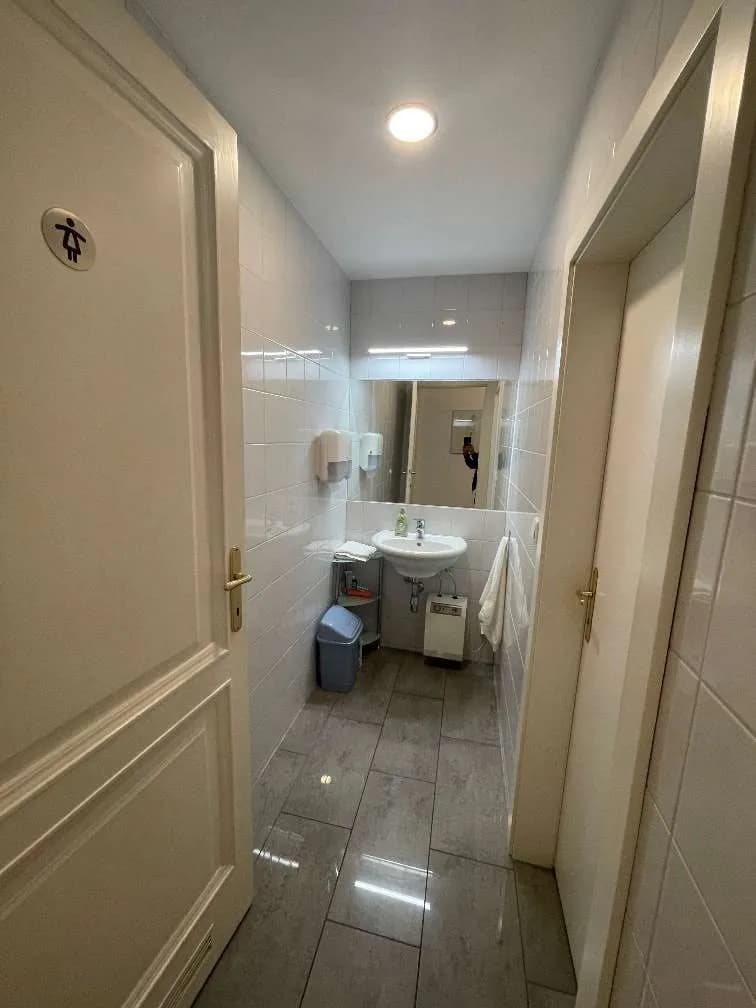 6-Zimmer-Gewerbeimmobilie mieten in Wien – 236 m², € 4.250 – Bild 32 von 47