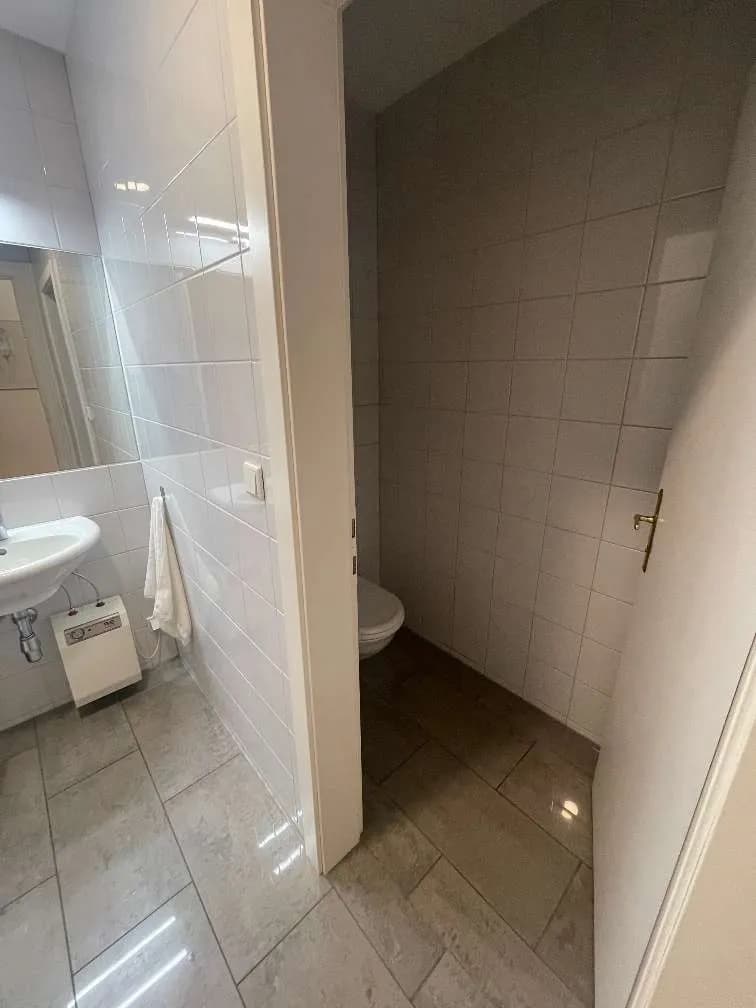6-Zimmer-Gewerbeimmobilie mieten in Wien – 236 m², € 4.250 – Bild 33 von 47