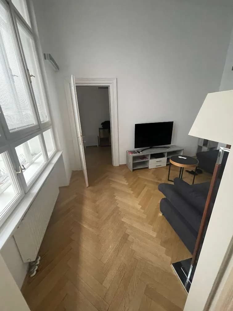 6-Zimmer-Gewerbeimmobilie mieten in Wien – 236 m², € 4.250 – Bild 34 von 47