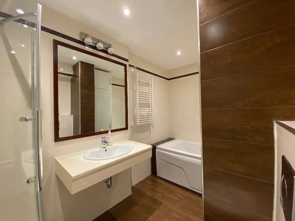 3-Zimmer-Wohnung mieten in Wien – 82 m², € 1.900 – Bild 2 von 10