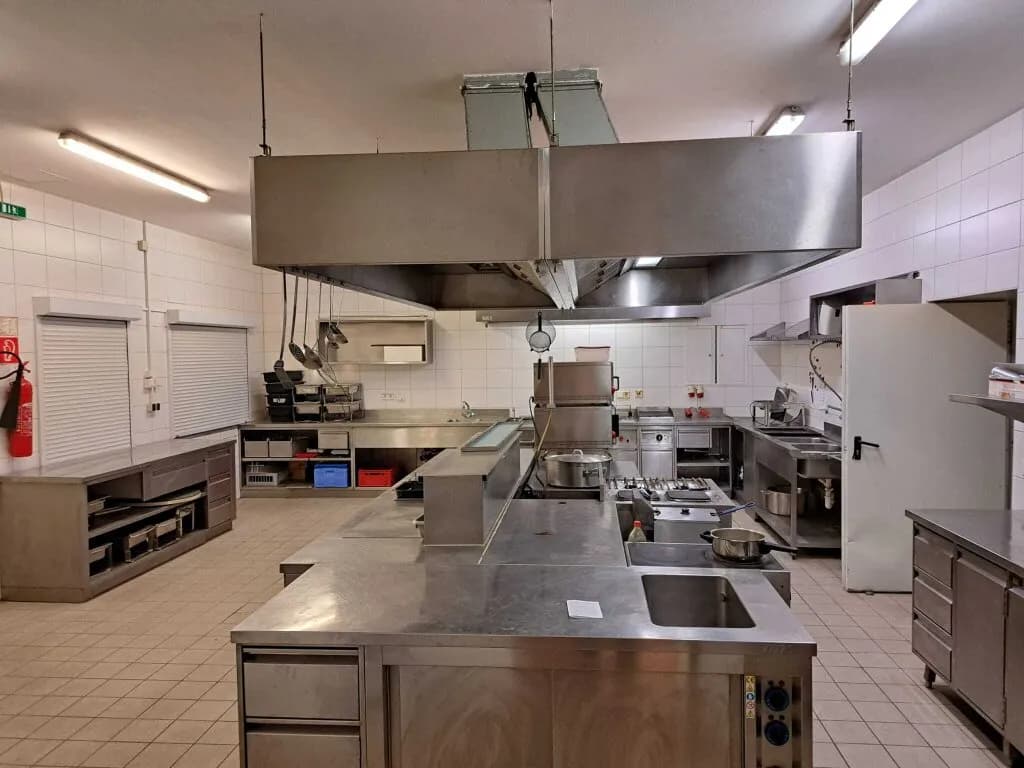 Gewerbeimmobilie mieten in Linz – 672 m² – Bild 7 von 15