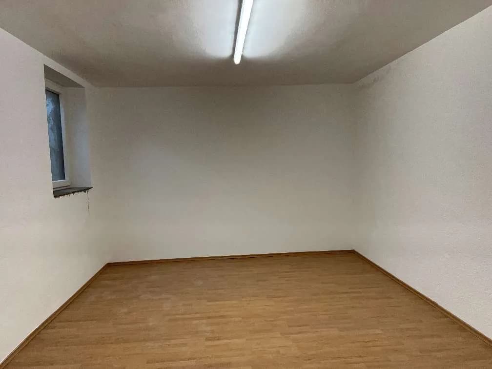 Immobilie mieten in Steyr – 64 m², € 320 – Bild 3 von 4