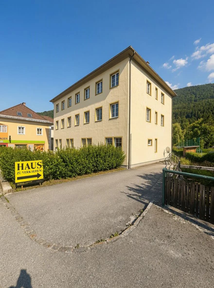 17-Zimmer-Immobilie kaufen in Lilienfeld – 570 m², € 585.000