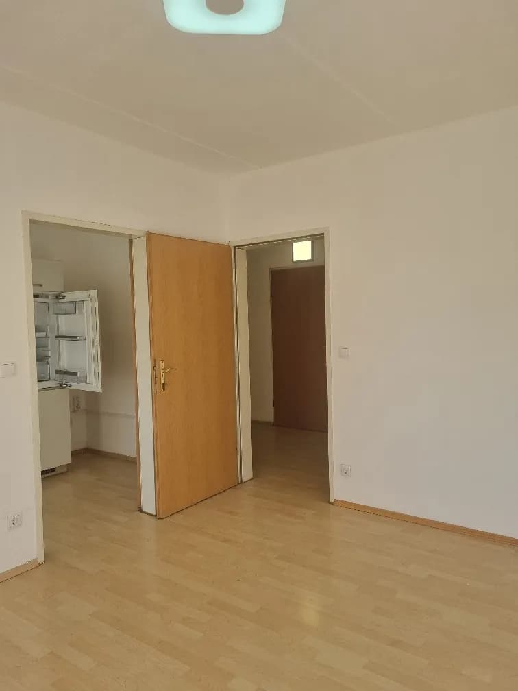 1-Zimmer-Wohnung mieten in Graz – 35 m², € 420 – Bild 5 von 11