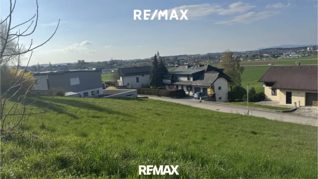 Grundstück kaufen in Vöcklabruck – 1 961 m², € 889.000 – Bild 3 von 8