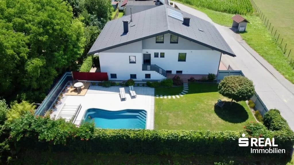 Haus kaufen in Vöcklabruck – 185,4 m², € 545.000 – Bild 1 von 9