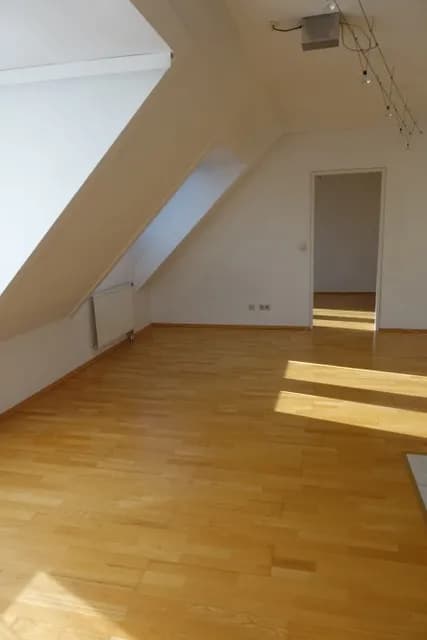 2-Zimmer-Wohnung kaufen in Wien – 63 m², € 280.000 – Bild 2 von 8