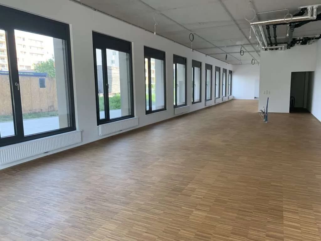 4-Zimmer-Gewerbeimmobilie mieten in Graz – 177 m², € 1.980 – Bild 2 von 11