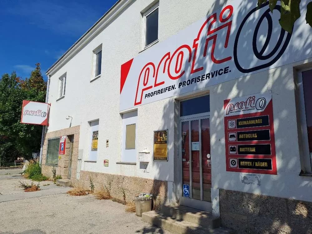 10-Zimmer-Gewerbeimmobilie kaufen in Baden – 1 000 m², € 1.150.000