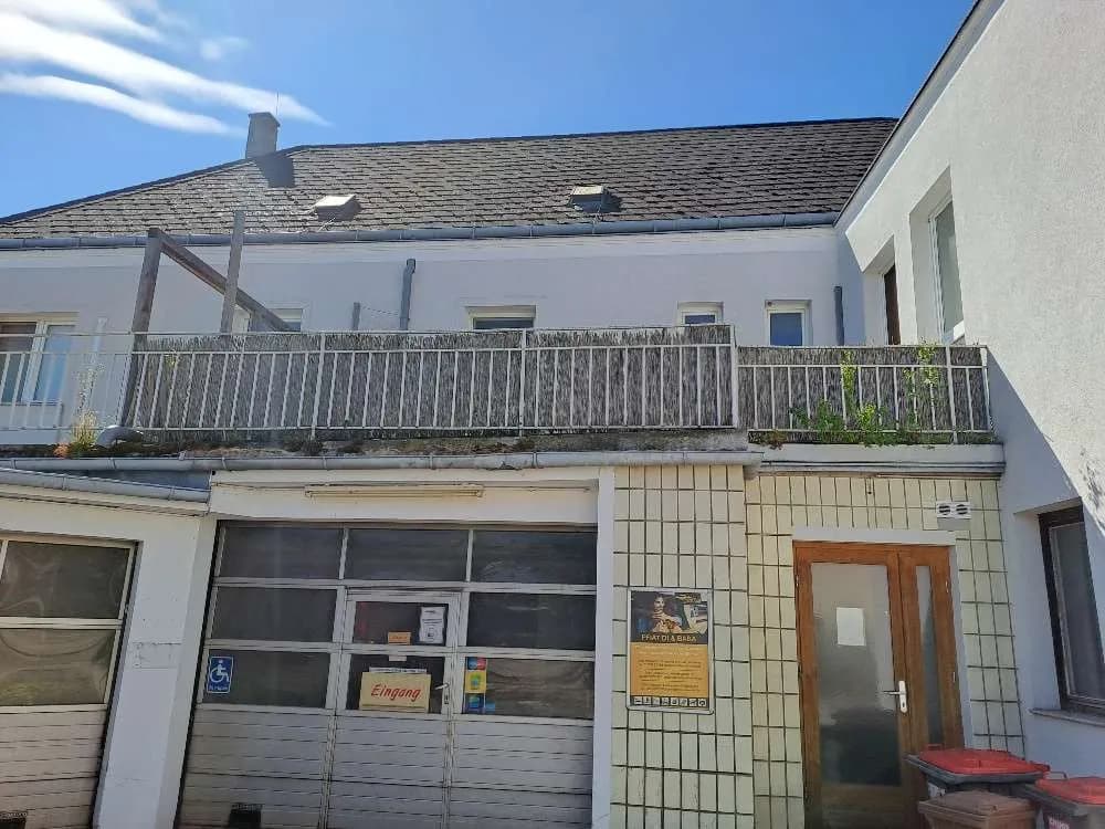 10-Zimmer-Gewerbeimmobilie kaufen in Baden – 1 000 m², € 1.150.000 – Bild 3 von 9