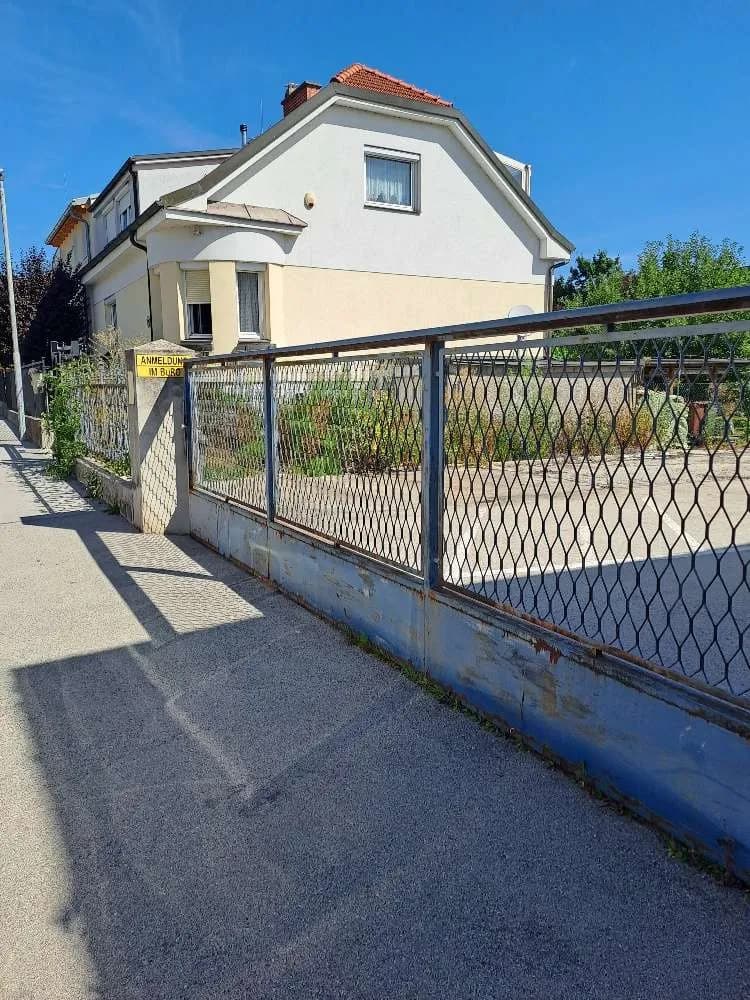 10-Zimmer-Gewerbeimmobilie kaufen in Baden – 1 000 m², € 1.150.000 – Bild 5 von 9