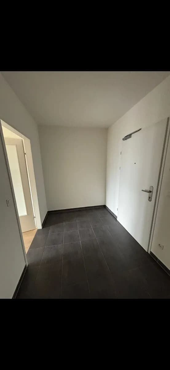 1-Zimmer-Wohnung mieten in Klagenfurt – 34 m², € 582 – Bild 2 von 26