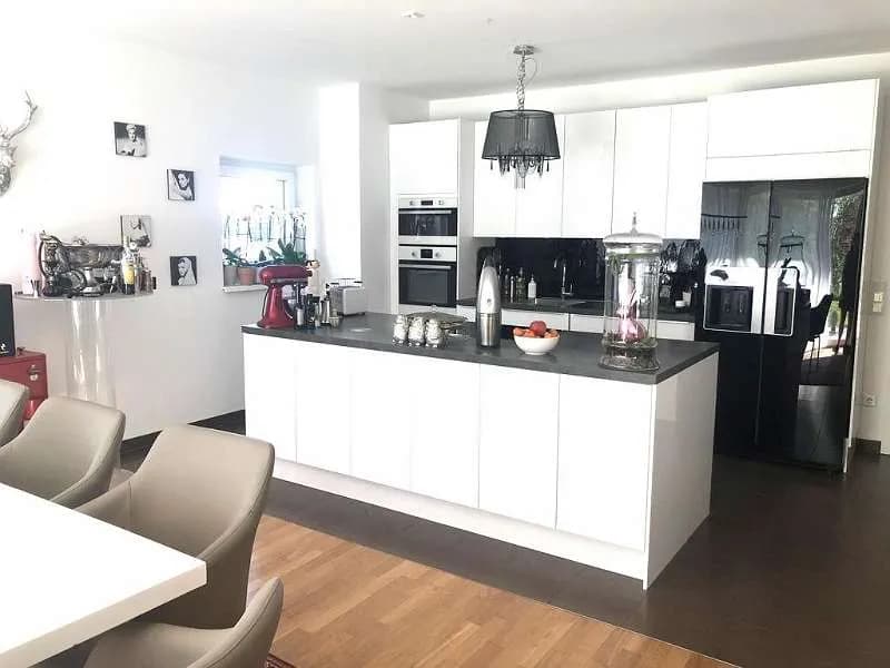 5-Zimmer-Wohnung mieten in Linz – 157 m², € 3.545 – Bild 3 von 22