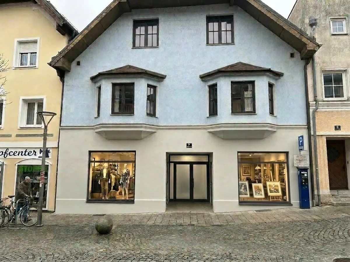 Gewerbeimmobilie mieten in Vöcklabruck – 1 m²
