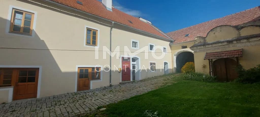 Haus kaufen in Krems Land – 300 m², € 830.000